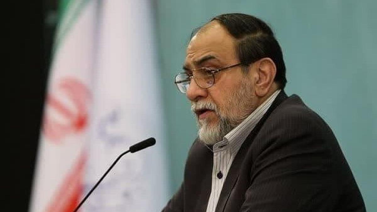 رحیم‌پور ازغدی: تجربه قلق‌گیری «ترامپ» را به ونزوئلا هدیه کنیم