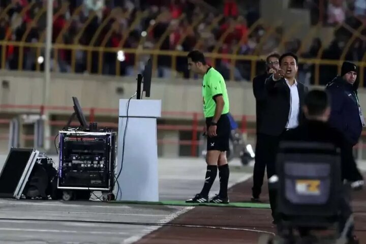 جزییات تکان دهنده از حمله لیدرها به داور بازی پرسپولیس