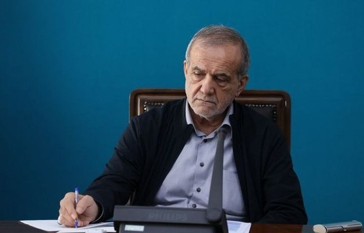 سناتور آمریکایی: کنگره به جنگ با ایران پایان دهد