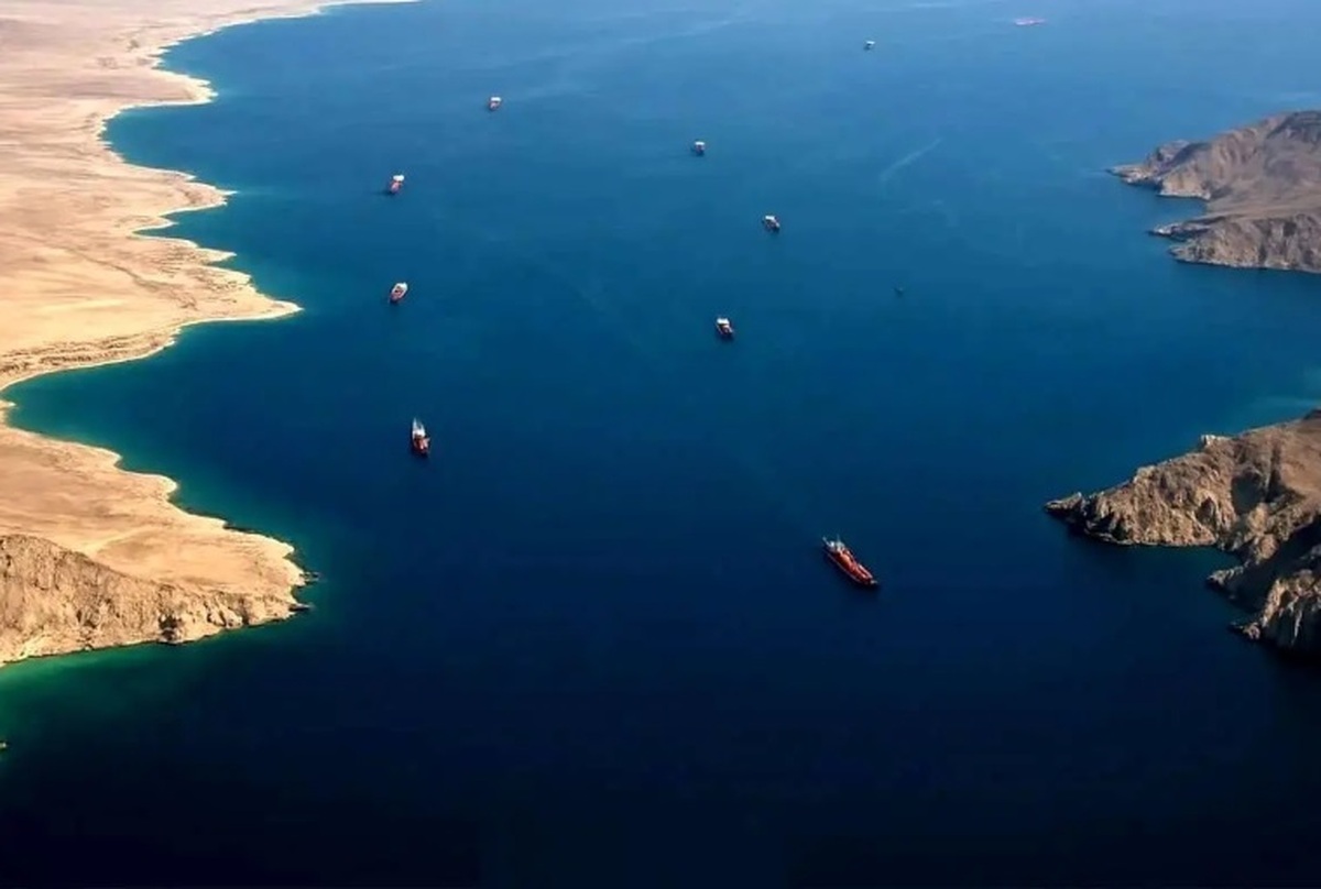 آخرین وضعیت تنگه هرمز؛ ۳۵۰ نفتکش در انتظار مجوز ایران