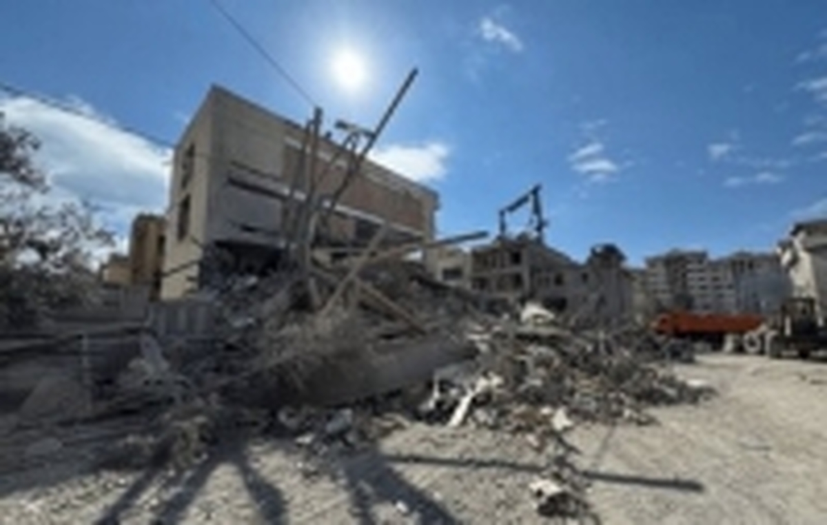 حمله به دو لنج باربری در بندرلنگه