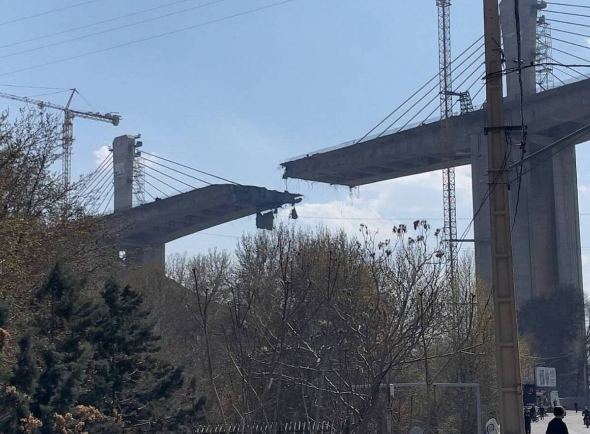 ۱۱ مجروح بر اثر آسیب به ۶ لندینگ‌کرافت در حمله به اسکله بندر چارک