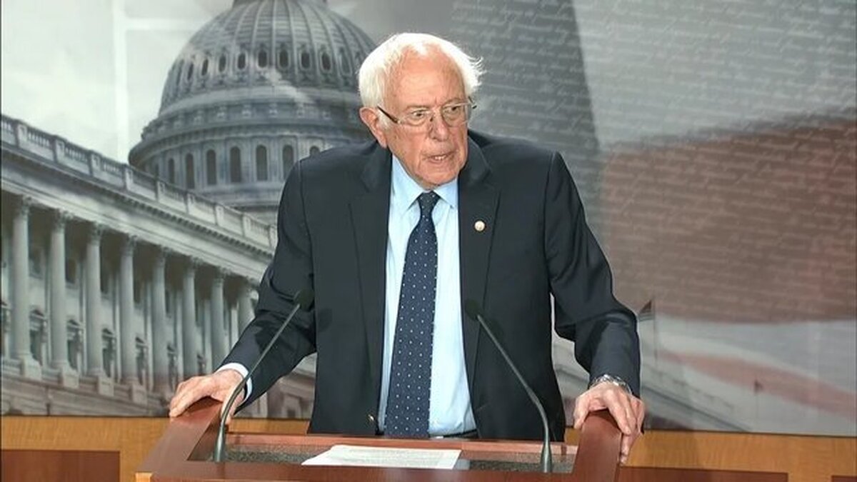 سندرز: ۱۵ میلیون کودک آمریکایی در فقر هستند