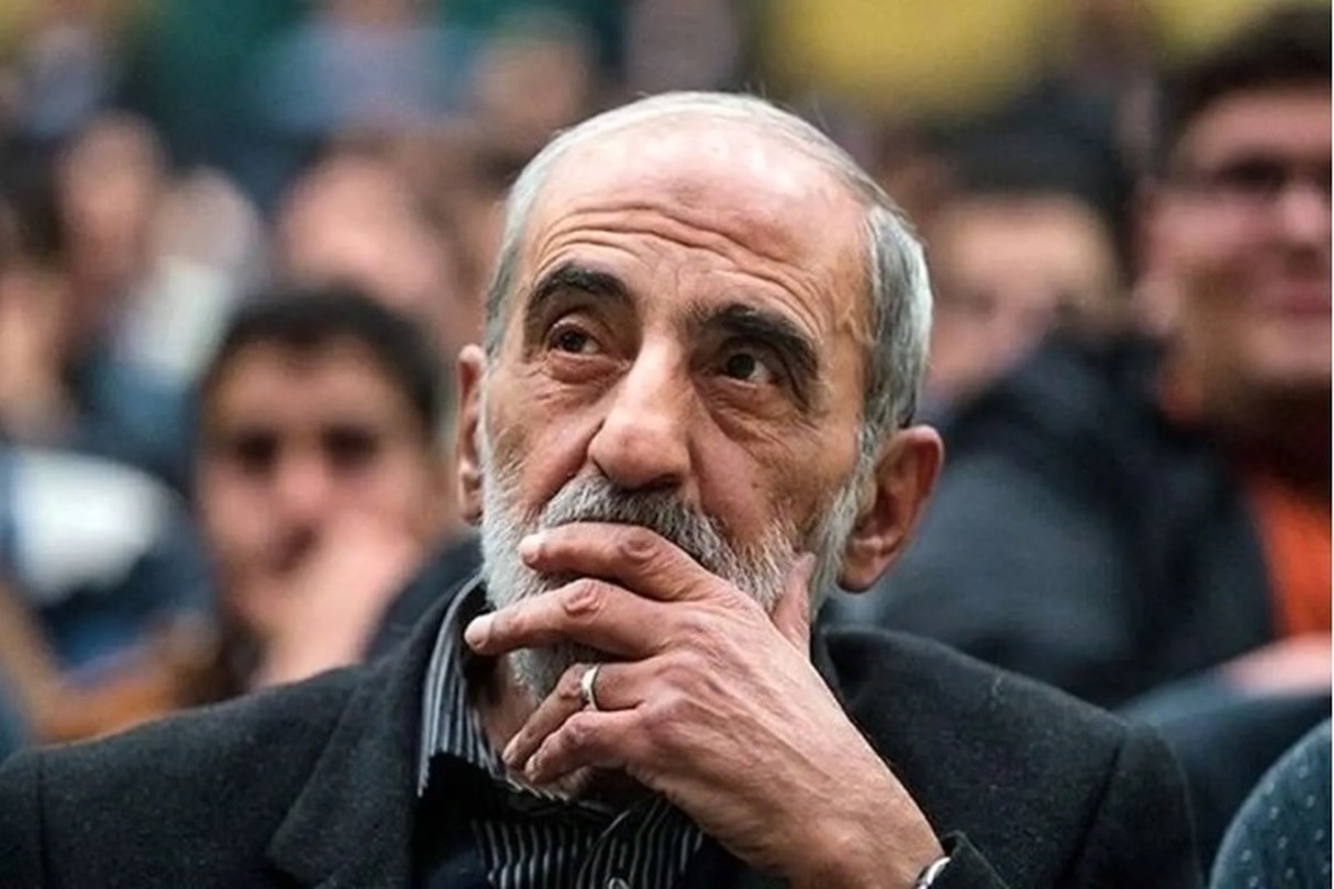 نشان سینه دیپلمات‌های ایران توجه‌برانگیز شد