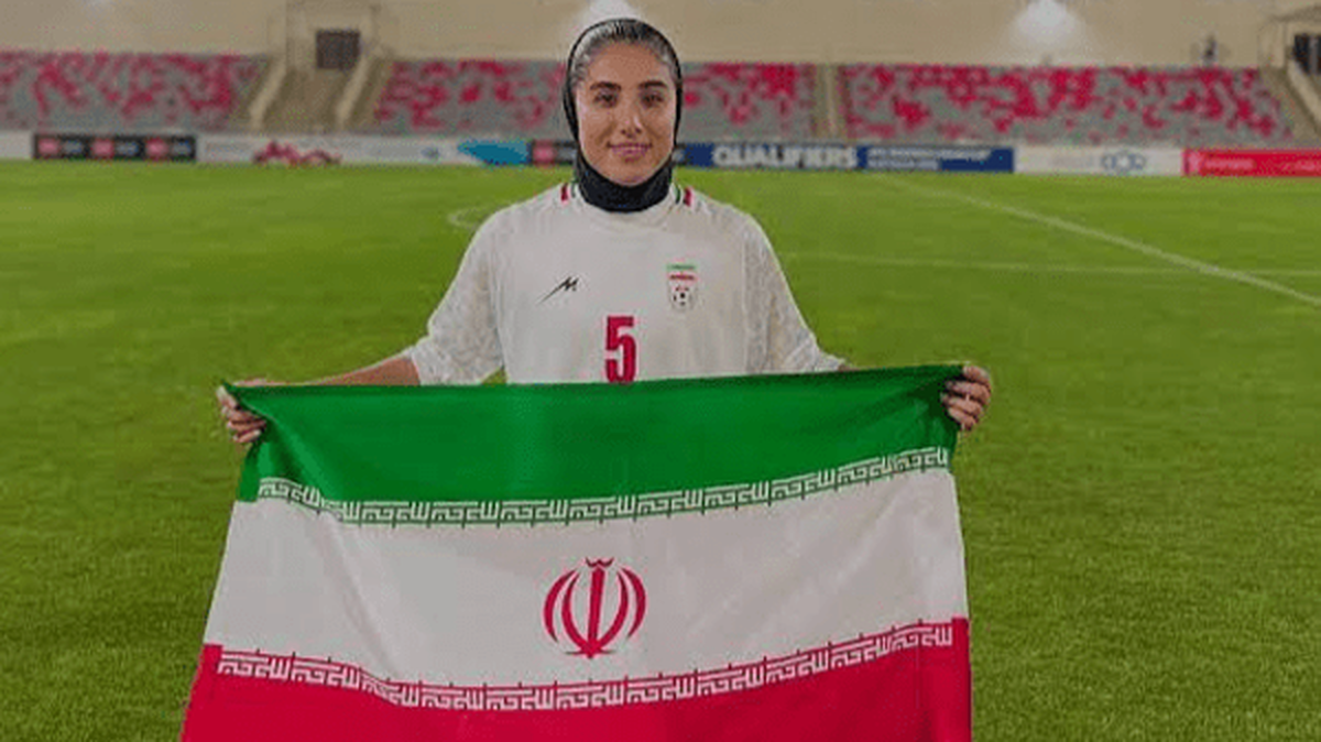 مردم همچنان در خیابان‌ها حضور داشته باشند