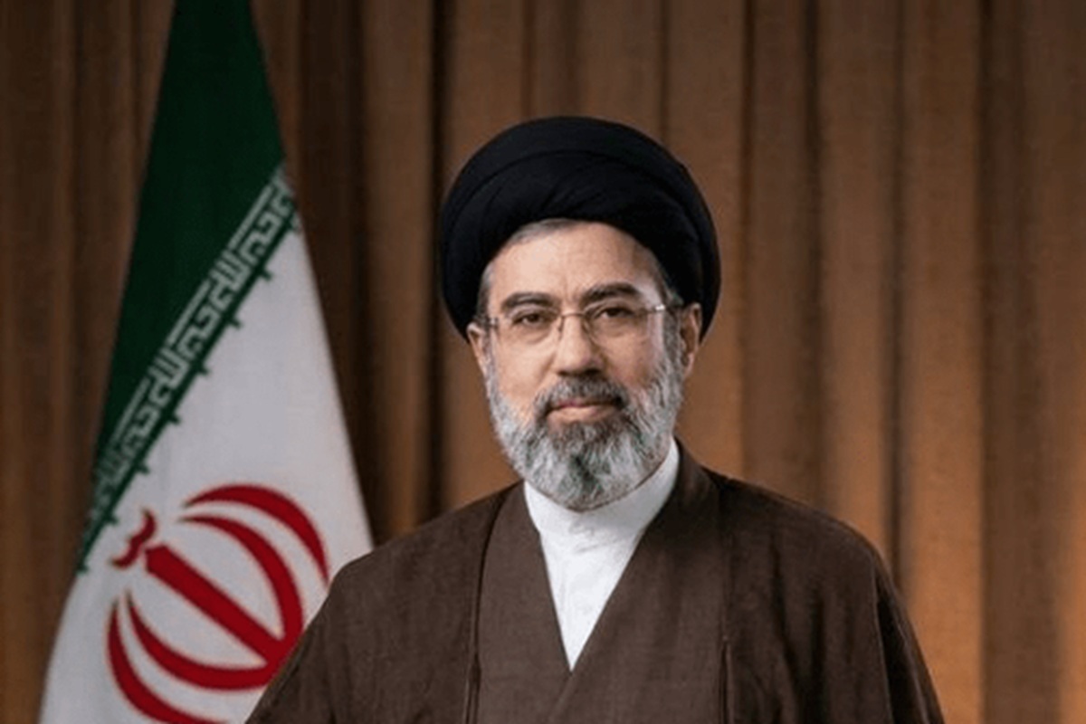 تصاویر| چند قاب کمتر دیده شده از رهبر شهید انقلاب