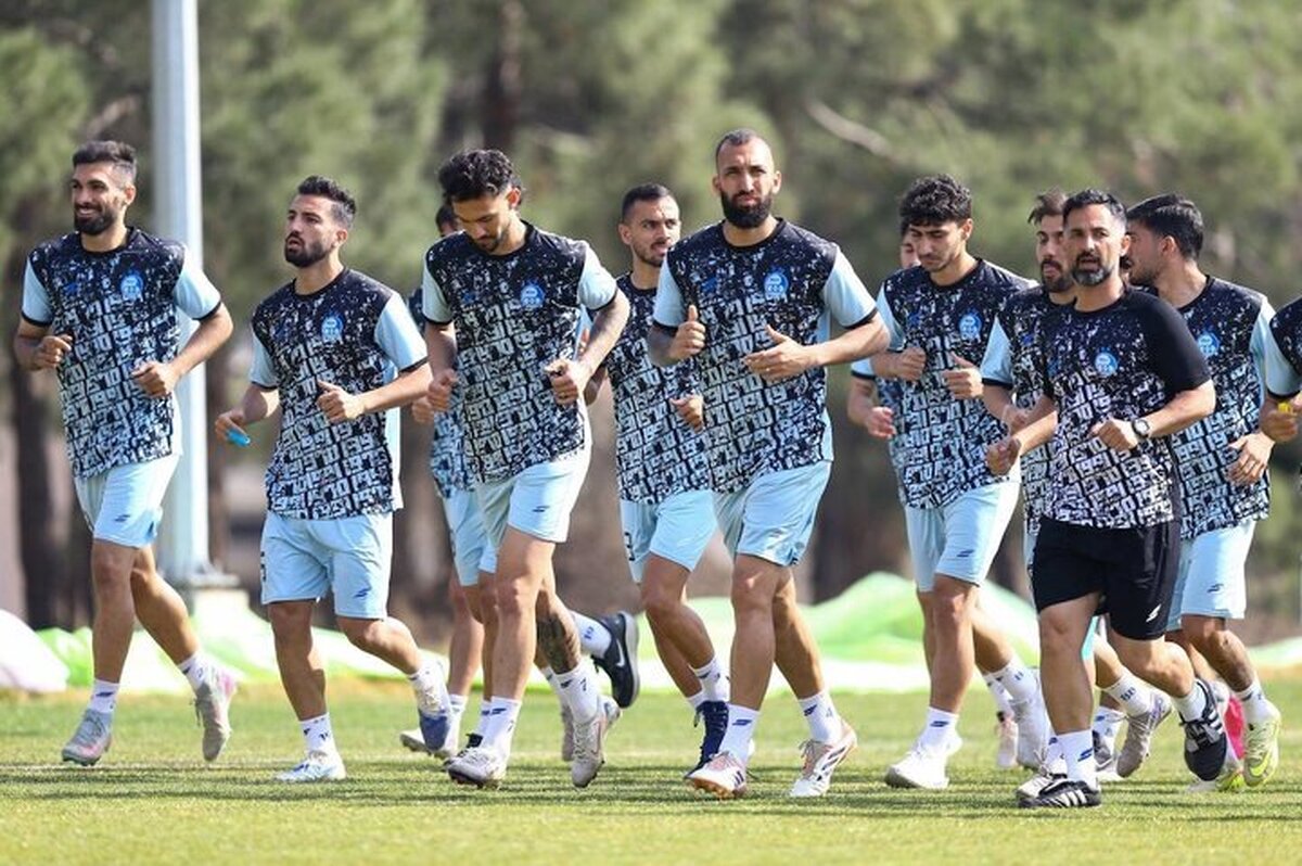 مربی خارجی استقلال به تهران بازگشت