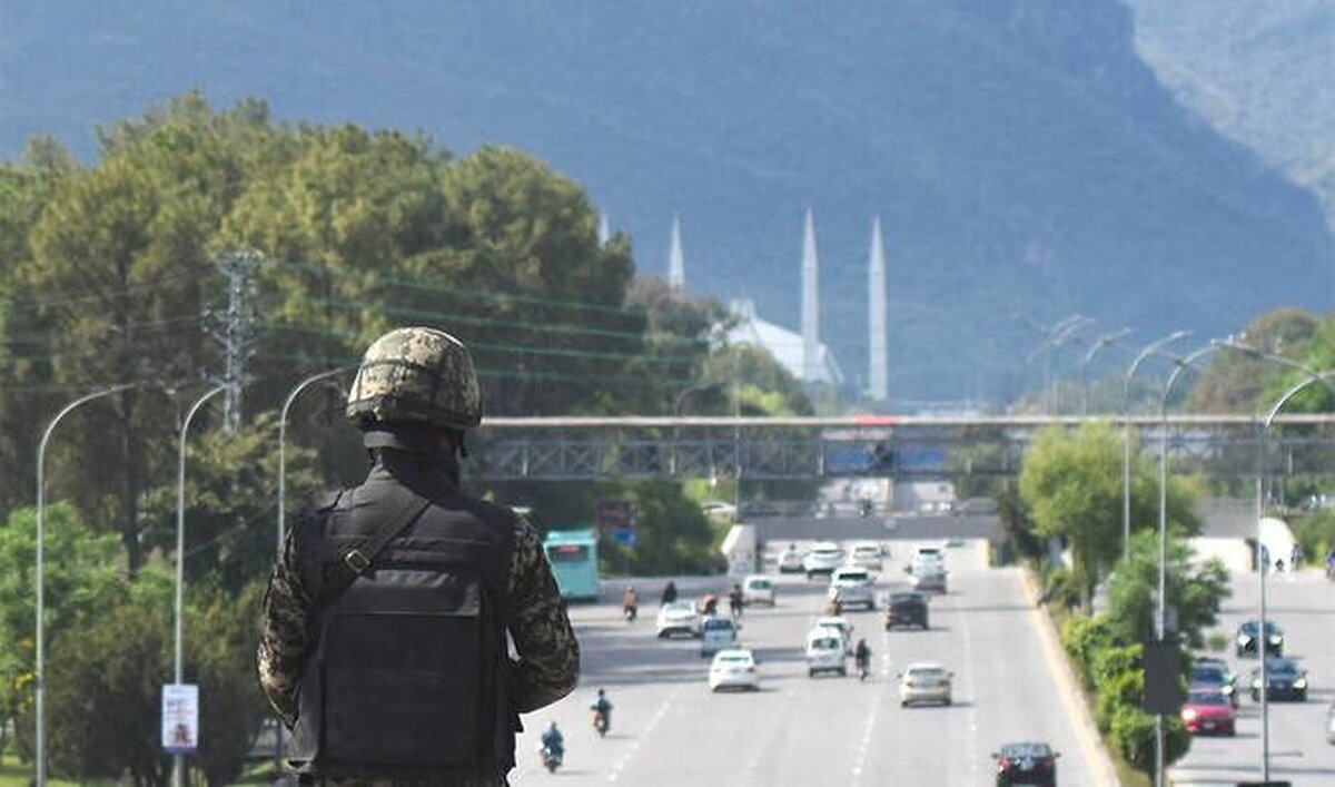 عراقچی: تعداد پرانتزها زیاد است