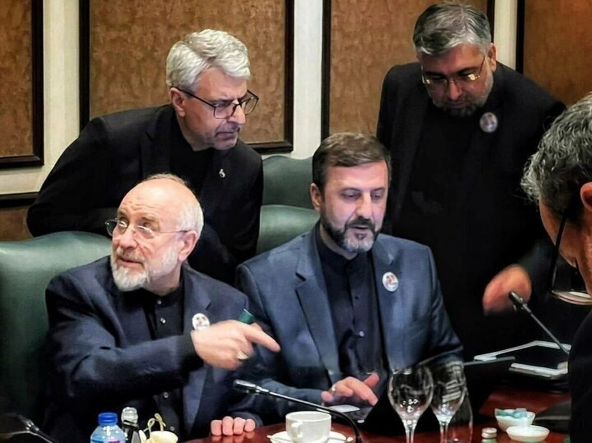 گمانه‌زنی گاردین درباره نتایج مذاکرات ایران و آمریکا درباره ذخایر اورانیوم غنی‌شده