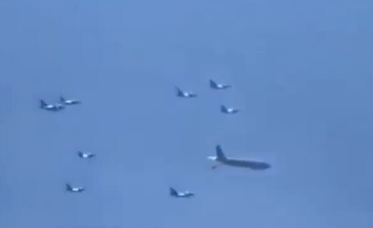 فیلم| ماجرای اسکورت هیئت پاکستانی هنگام ورود به کشور توسط جنگنده‌های ارتش