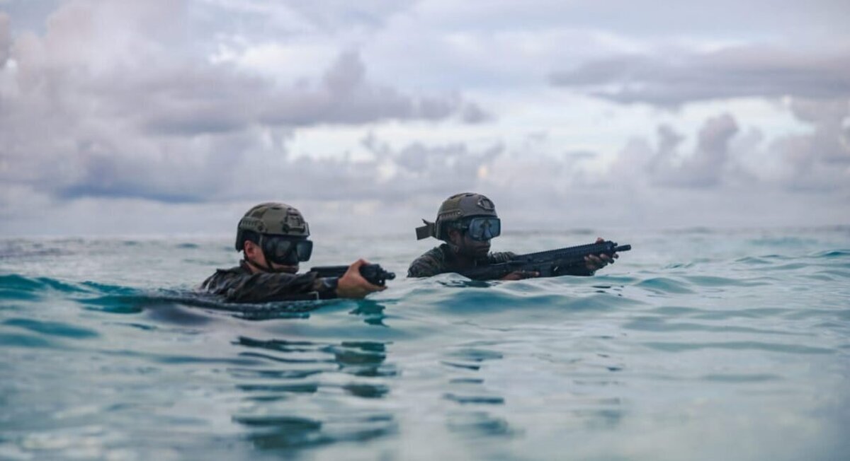 فرمانده سابق سنتکام، ترامپ را از عملیات زمینی علیه ایران بر حذر داشت