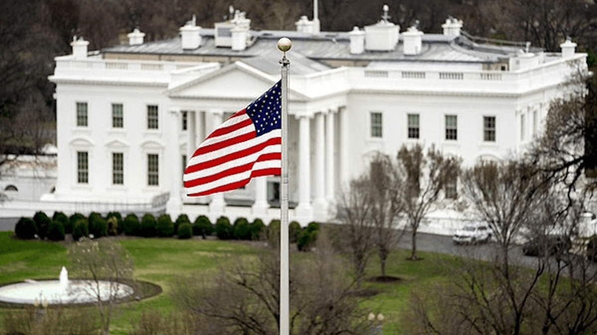 توقف عبور نفتکش‌ها از تنگه هرمز بعد حمله اسرائیل به لبنان