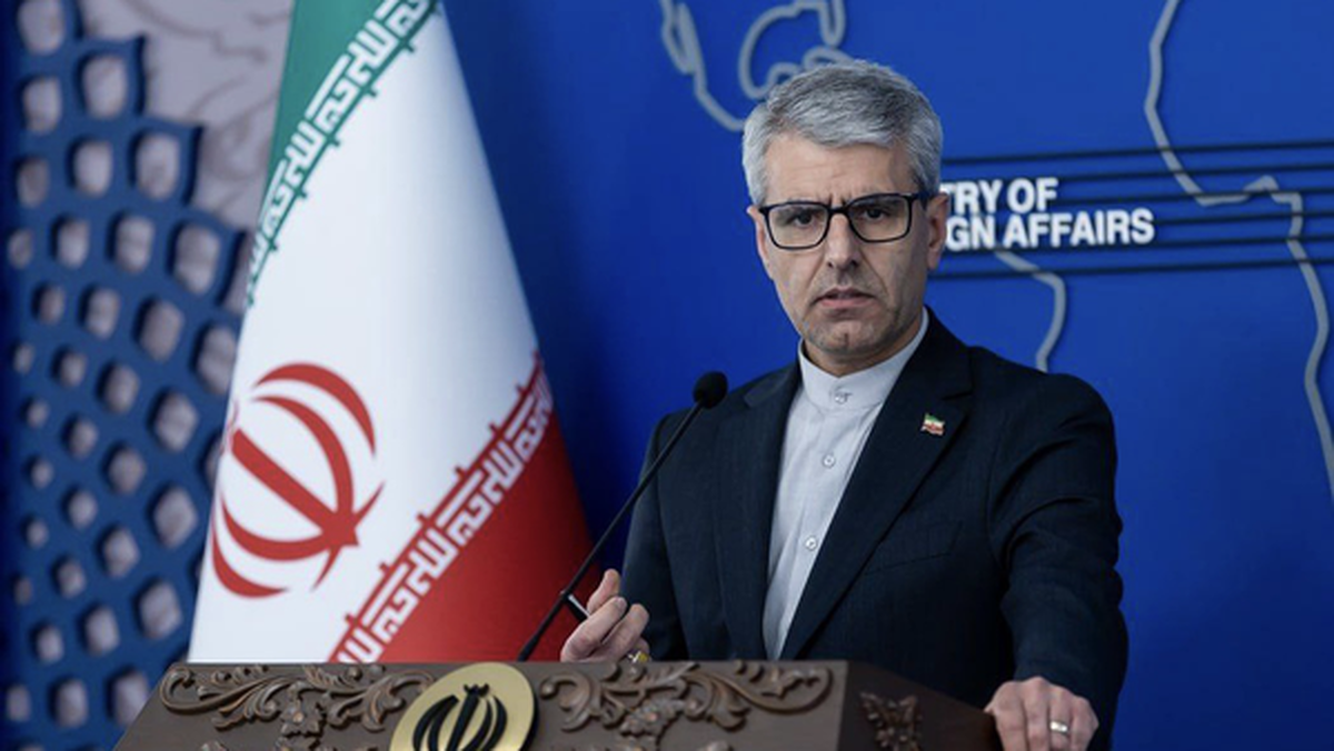 ۲۴ ساعت با تنگه هرمز پس از آتش‌بسی که ایران معتقد به نقض آن است