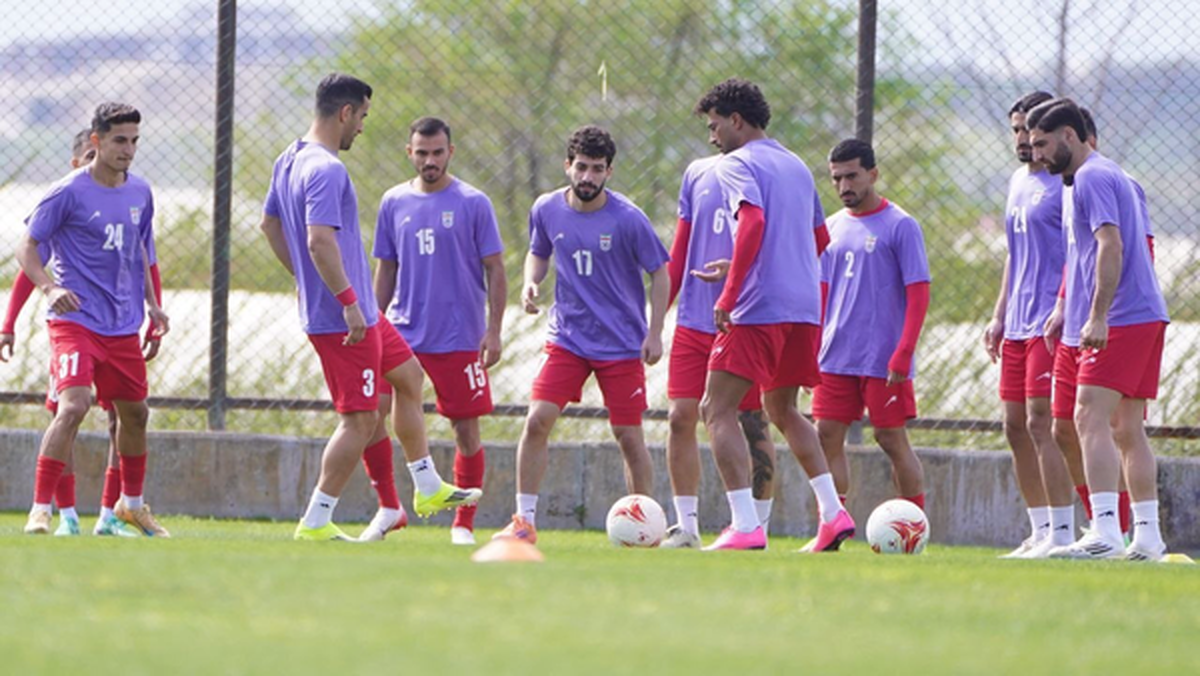 ۳۰ بازیکن به اردوی تیم ملی فوتبال ایران دعوت شدند