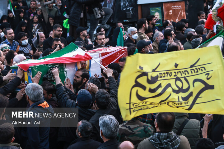 تشییع شهیدان لاریجانی، سلیمانی و شهدای ناو دنا