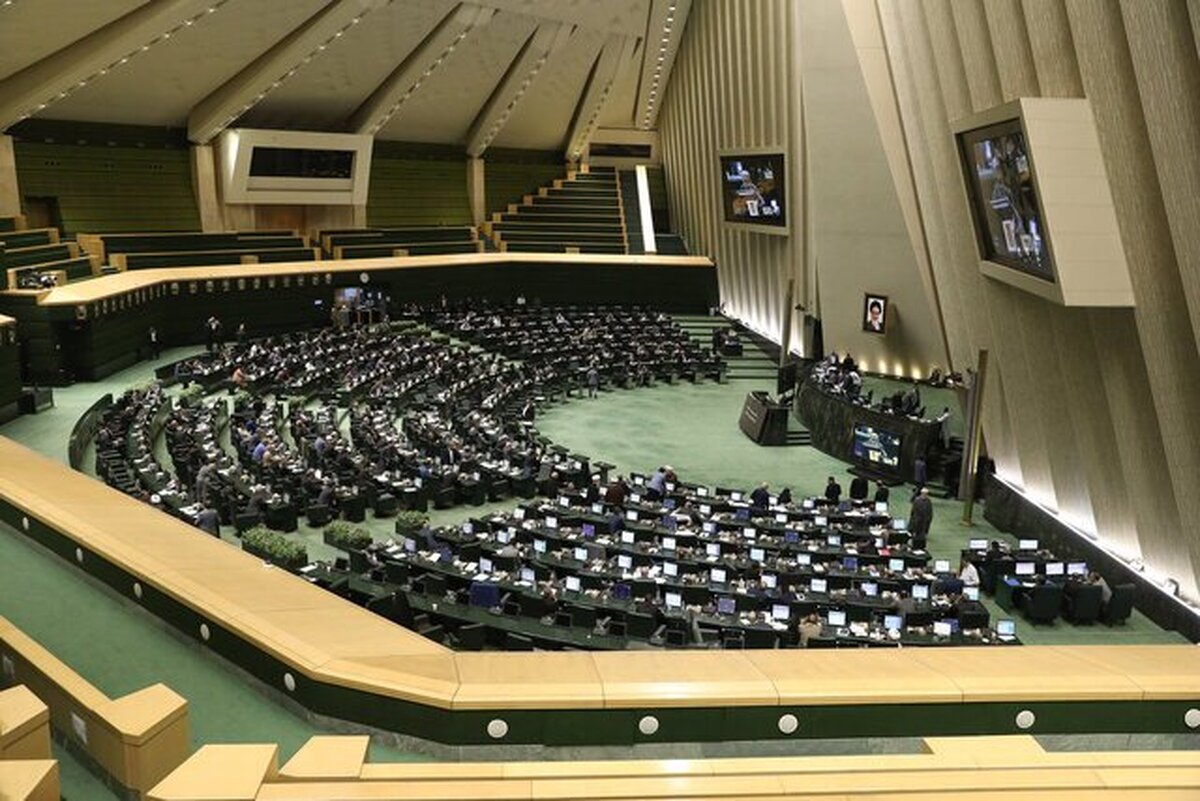 سرلشکر پاکپور: رزمندگان ما دستشان روی ماشه است