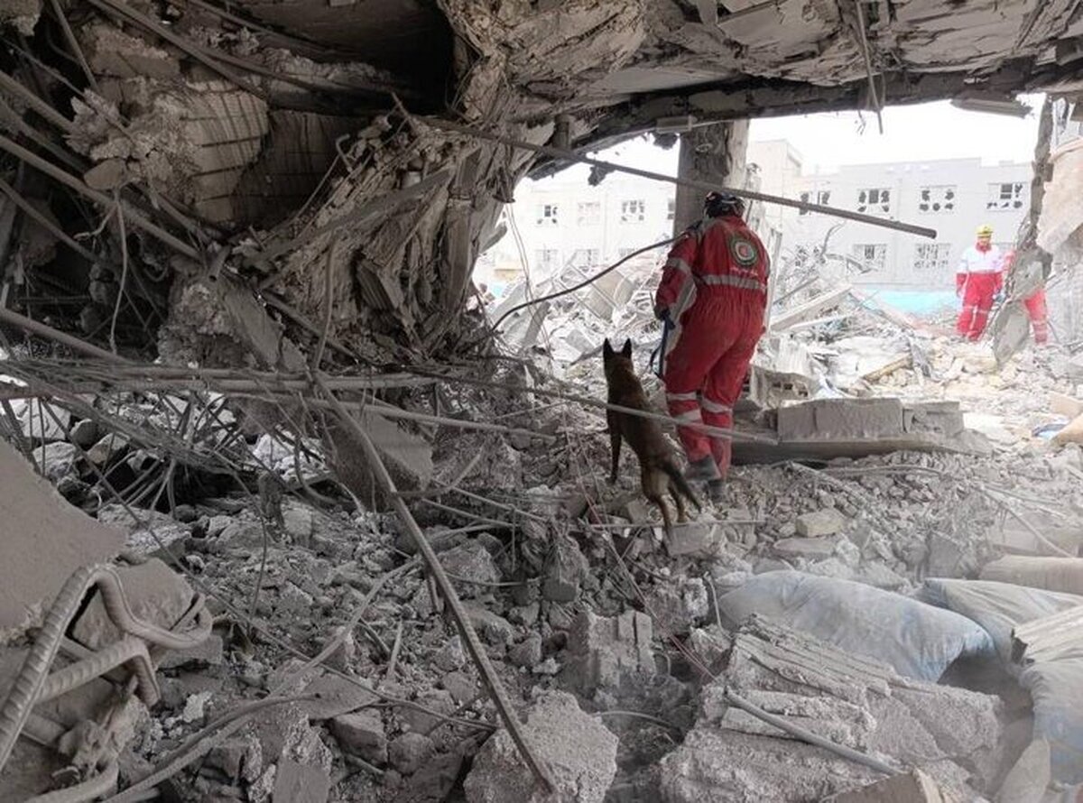 پیوندی هنوز رئیس جمعیت هلال احمر است