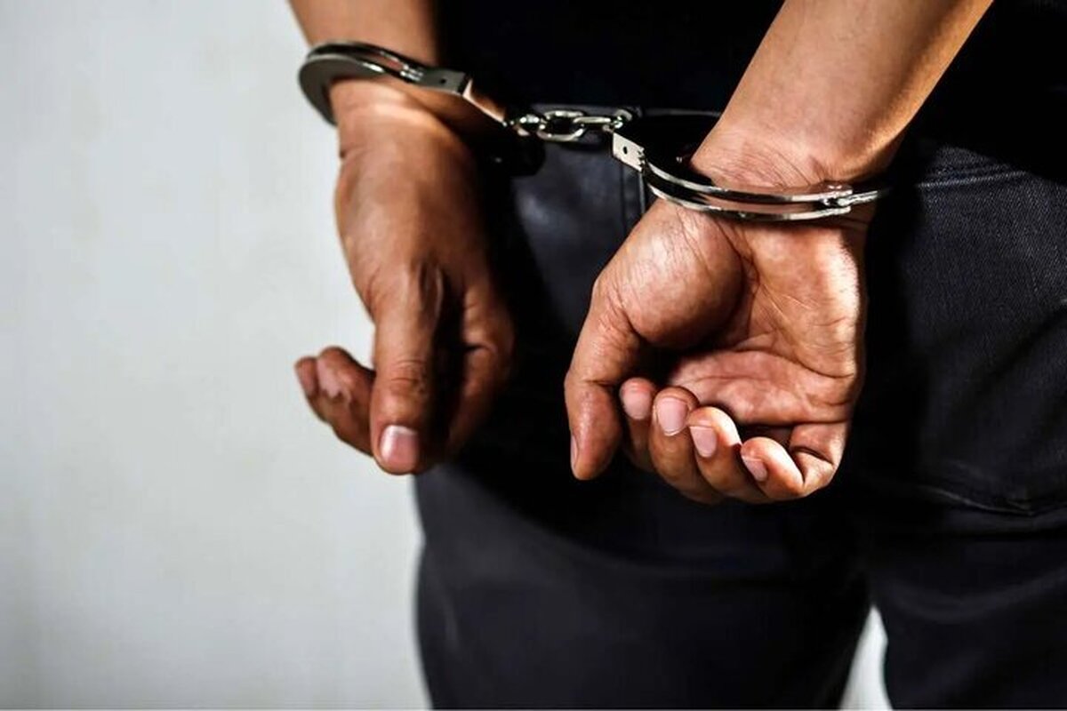 کشف استارلینک در پشت بام واحد تجاری محله فرشته تهران