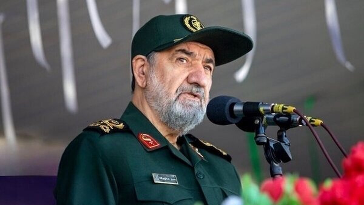 جنگ تا گرفتن خسارات، لغو تحریم‌ها و تضمین عدم مداخله آمریکا ادامه دارد