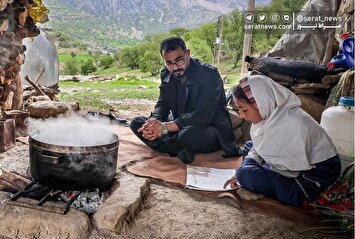 تصاویر| معلم فداکار دهکده