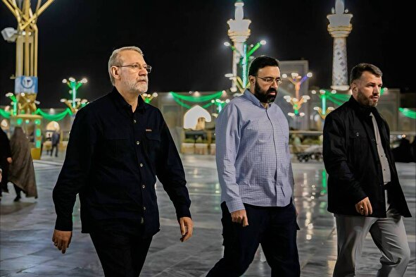 کنار مزار پدرم و پدر خودشان در یک قبر دو طبقه خالی دفن شدند| ١۵ سال چندین بار خواب محل دفن شهید لاریجانی را دیده بودم