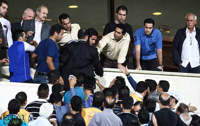 اعتراض فامیل (برادر داماد) قلعه نویی به امیرحسین صادقی به خاطر درگیری لفظی با وی