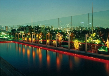 استخر هتل اسکای در سائوپائولو در برزیل