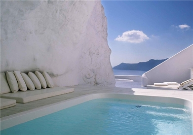 استخر هتل کاتیکی در سانتورین