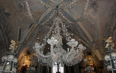 لوستر مشهور کلیسای 