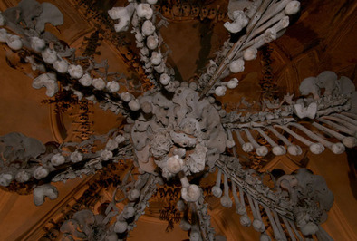 تزئینات داخلی کلیسای 