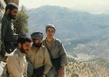 از راست سرلشگر محمد باقری- سرلشگر مصطفی ایزدی – سردار شهید غلامرضا صالحی – سردار حسین الله کرم