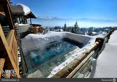 آلپ؛ آلپ همه ما را به یاد آب و هوایی سرد و کوهستانی میاندازد. این استخر به گونهای طراحی شده که با وجود سرمای شدید میتوان در آب همیشه گرم آن شنا کرد.