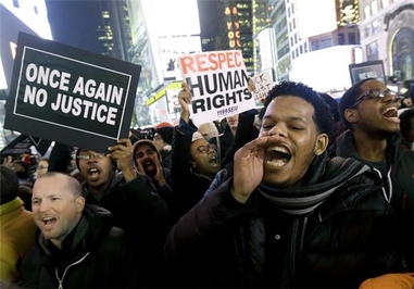 تظاهرات در سراسر آمریکا در اعتراض به رفتارهای نژادپرستی با سیاهپوستان و اقلیت‌ها