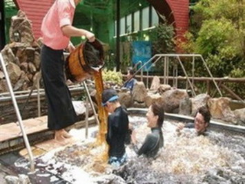 استخر نوشیدنی