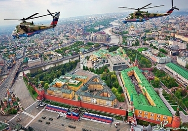 مسکو/
عکس گرفتن از میدان سرخ و کاخ کرملین طبق قانون محلی ممنوع است.
عکاس برای تهیه عکس فوق حتی درخواست نامه را به ولادیمیر پوتین رئیس جمهور آن کشور ارائه داده است.