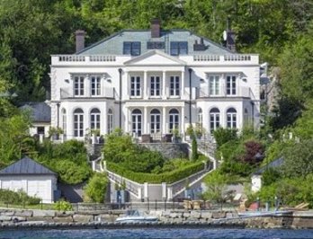 نروژ: ملکی به سبک انگلیسی در مجاورت اسکله ای در برگن، ۹.۵ میلیون دلار