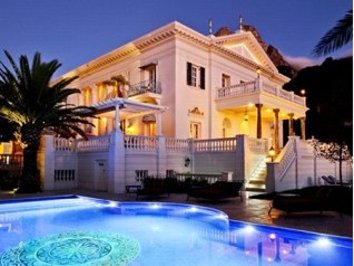 آفریقای جنوبی: ملکی در کیپ تاون و دارای استخری در حد و اندازه های المپیک، ۳۰ میلیون دلار