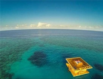 هتلی در سواحل تانزانیا