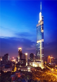 برج زیفنگ – به ارتفاع 450 متر – در شهرنانجینگ – چین – زمان ساخت سال 2010