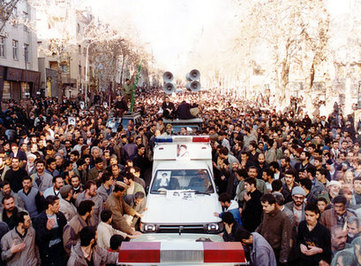 نمایی از مراسم پرشکوه تشییع آیت الله العظمی گلپایگانی در قم