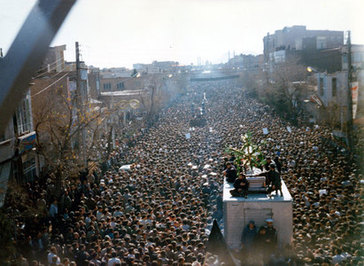 نمایی از مراسم پر شکوه تشییع آیت الله العظمی گلپایگانی در قم