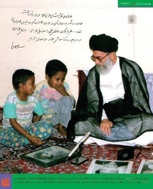 خانوادهی مکّرم شهدای عزیزمان، مایهی افتخار ما هستند. خداوند به شما و پدر و مادرتان و همهی خانوادهتان و همهی خانوادهی شهدا، خیر و برکت و فضل خود را مبذول فرماید. به درس خواندن ادامه بدهید و کتابهای خوب و اسلامی بخوانید.