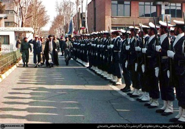 پاسدار تمامیت | حضور در در جشن فارغ‌التحصیلی هنرآموزان درجه‌داری، 28 اسفند 1364