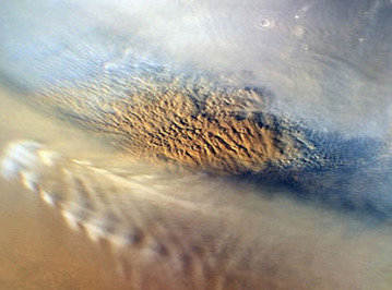 طوفان گرد و غبار در دوره زمستان قطبی در مریخ