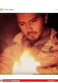 فریبا نادری: جیگرمون آتیش گرفته امشب خدا. آخه یه همکار جوون، خیلی جوون از پیشمون پٓر کشیده،  خدایا مراقب دوست و برادر و همکارِ ما باش. به جامعه هنری و همه عزیزان به خصوص خواهرِ نازنیتش و پدر ر مادرش فقط صبر ب