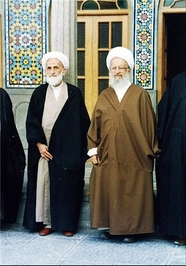 آیت الله ابوالقاسم خزعلی درکنارآیت الله مکارم شیرازی در حرم حضرت معصومه (س)درقم