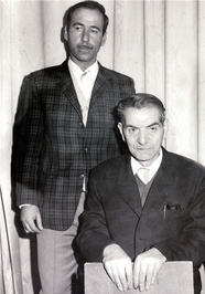 استاد سید محمدحسین شهریار و یکی از اطرافیانش در میانسالی/عکس از استاد علی صادق نخجوانی