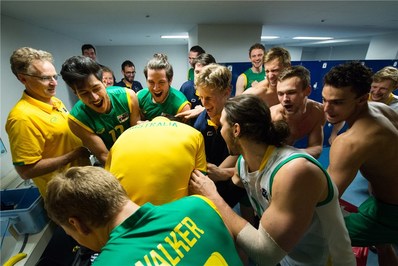 خوشحالی بازیکنان استرالیا بعد از پیروزی مقابل ایران