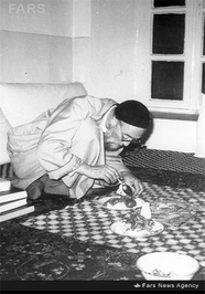 شهید آیت الله سید محمدعلی قاضی طباطبایی در تبعیدگاه «بافت کرمان»