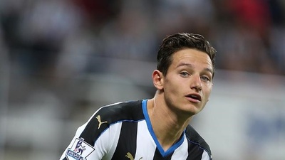 فلوریان ثاوین
از مارسی به نیوکاسل/ با مبلغ 18 میلیون یورو/ بابه ثمر رساندن تنها یک گل و ارسال یک پاس گل آماری فاجعه بار برای خود ثبت کرده است.